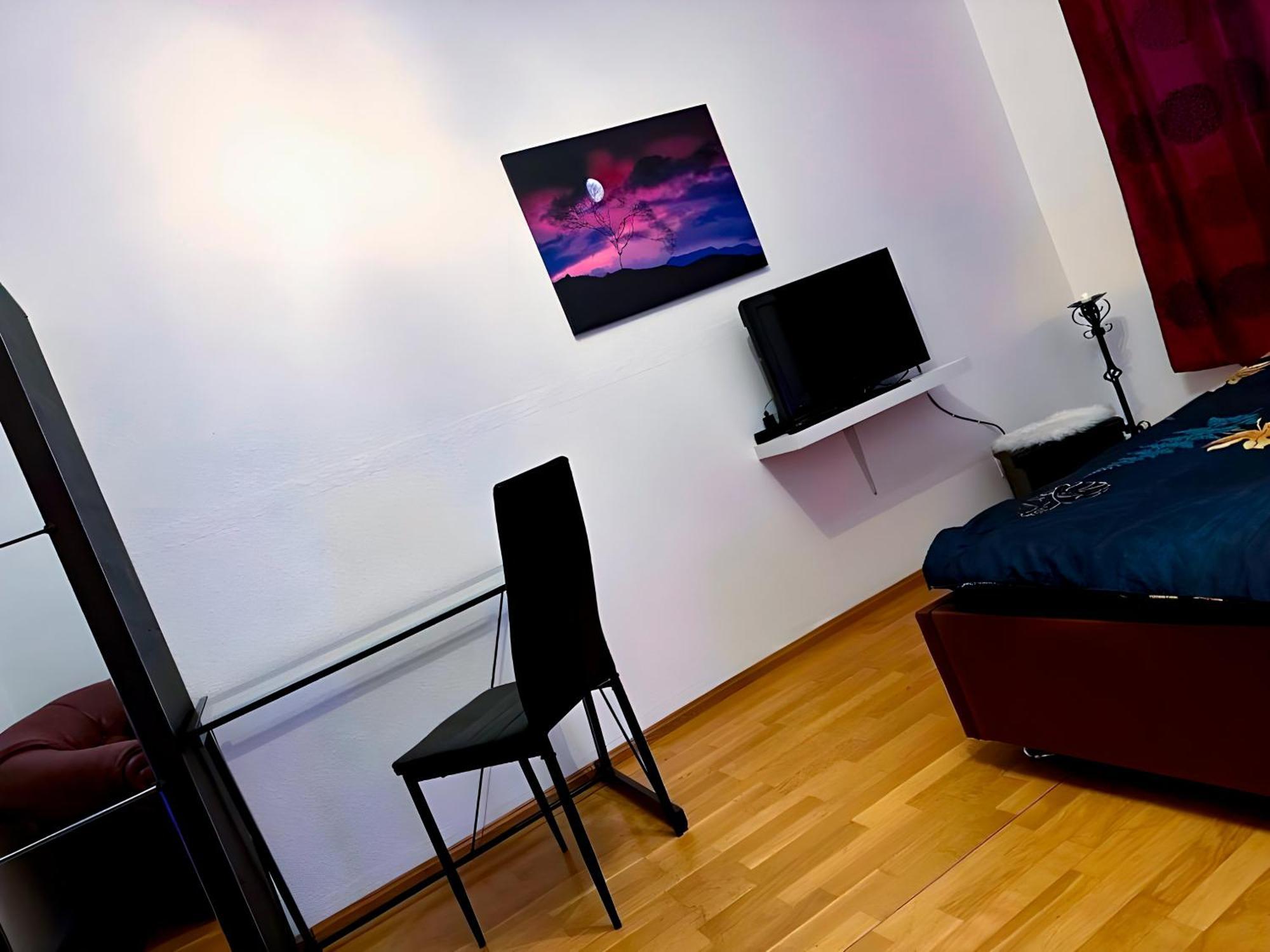 Self-Check-In Central Hostel Bestprice タリン エクステリア 写真
